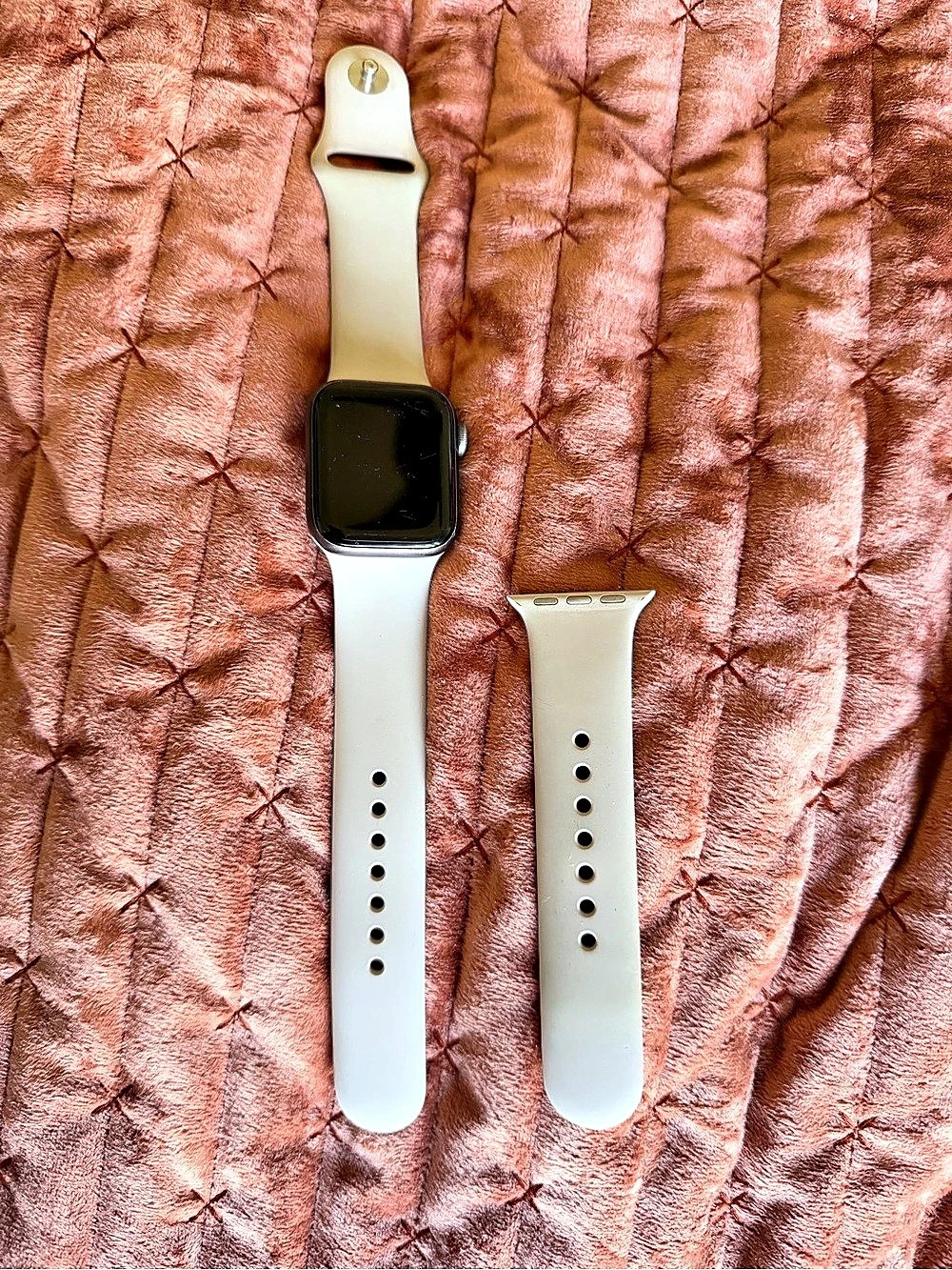 Apple Watch Series 5 Smartwatch White Silver Like Used